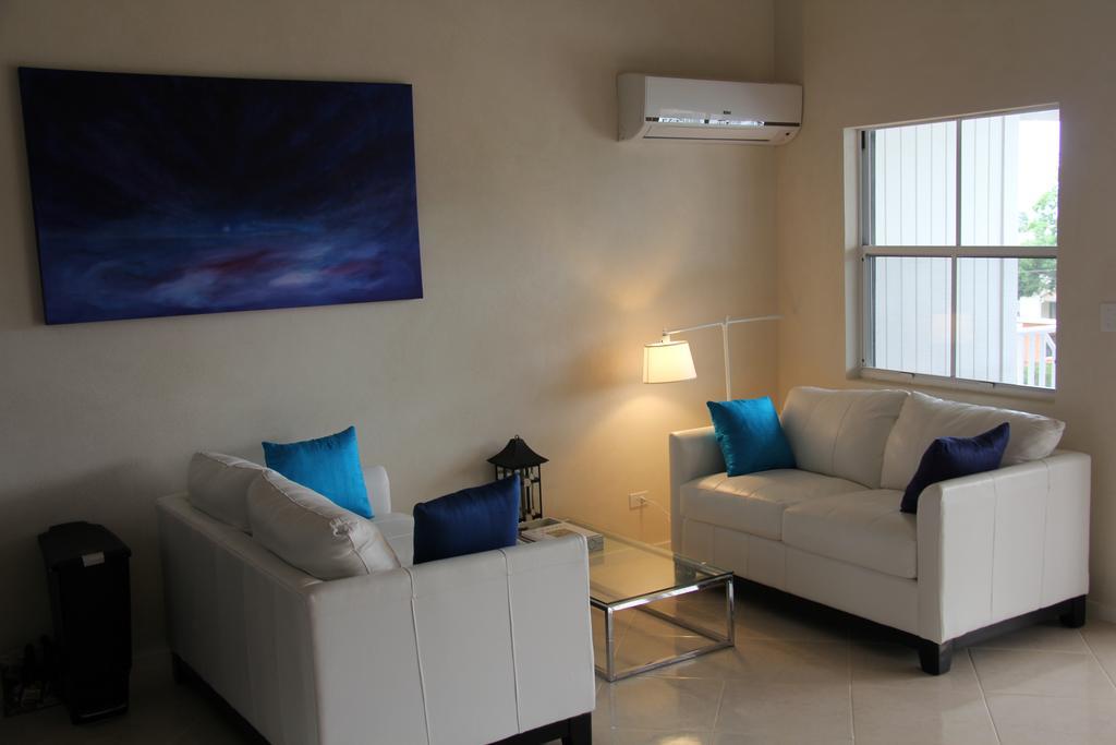 Apartment Lantana Barbados By Island *