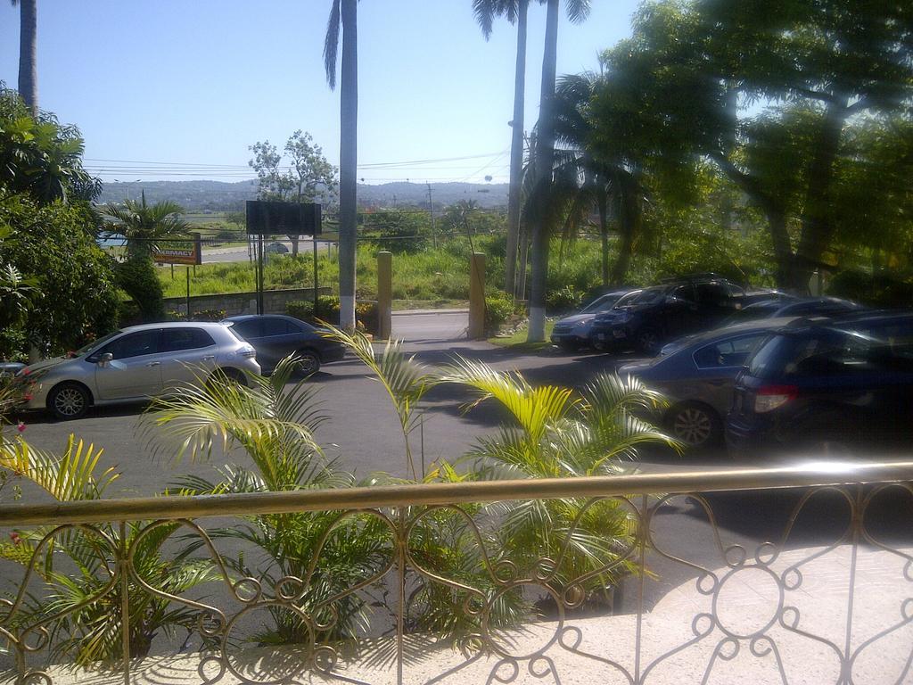 Palm Bay & Restaurant Montego Bay