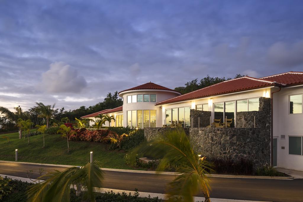 Resort Windjammer Landing And Residences