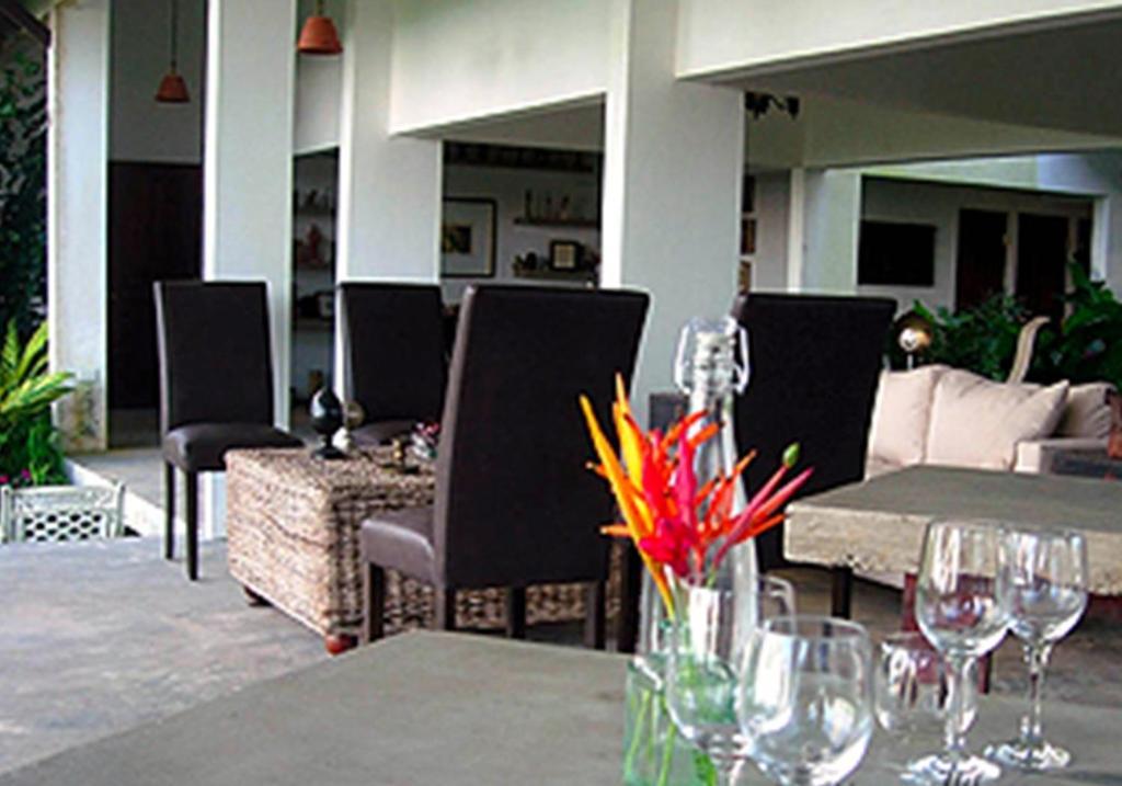 Hotel El Hotelito At The Rainforest Experience Farm 4*