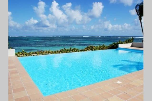 Eden Blue Et Piscine Sainte-Anne (Grande-Terre)