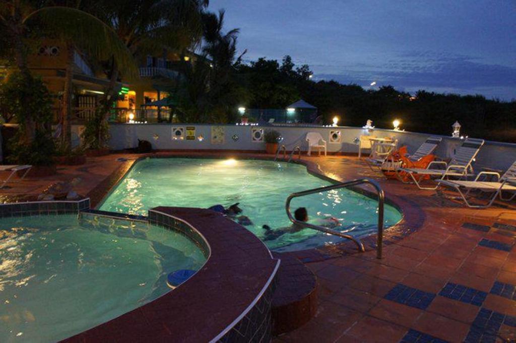 Limestone Holiday Hotel 3*