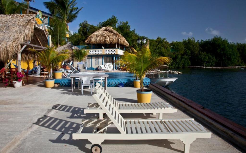 Limestone Holiday Hotel 3*