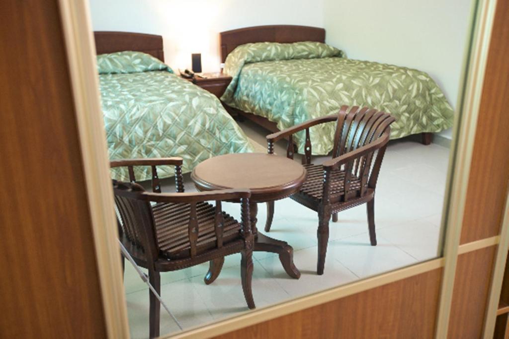 Simpson Bay Suites