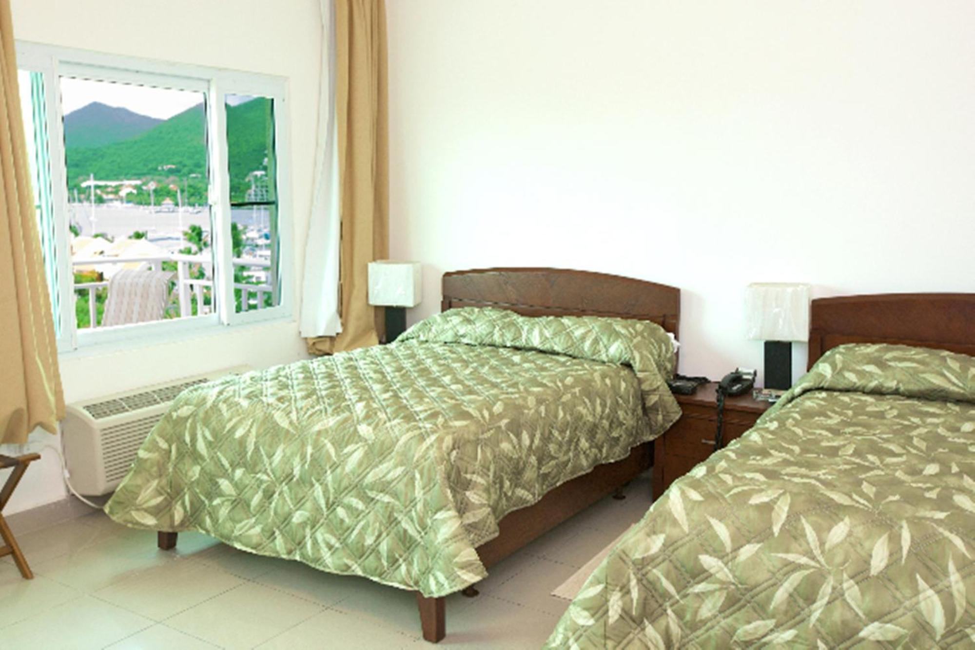 Simpson Bay Suites 3*