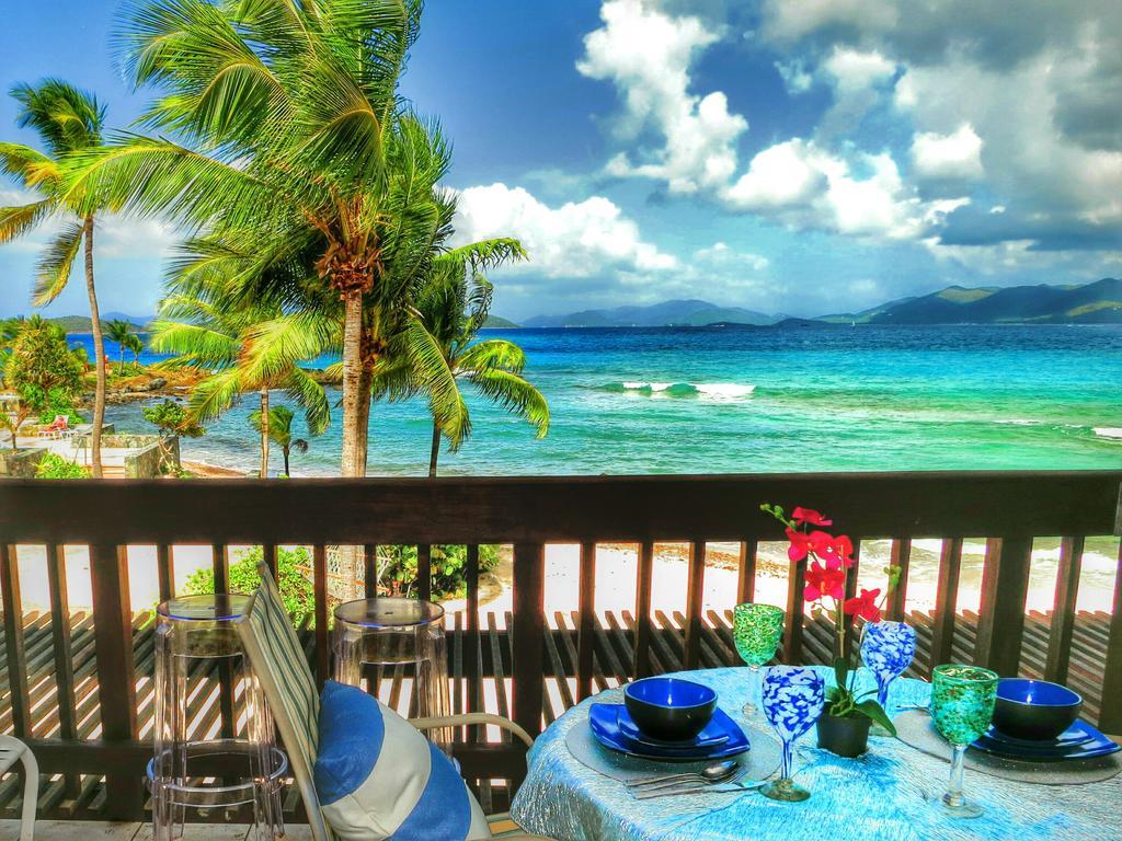 Luxury Beachfront Duplex On Sapphire I