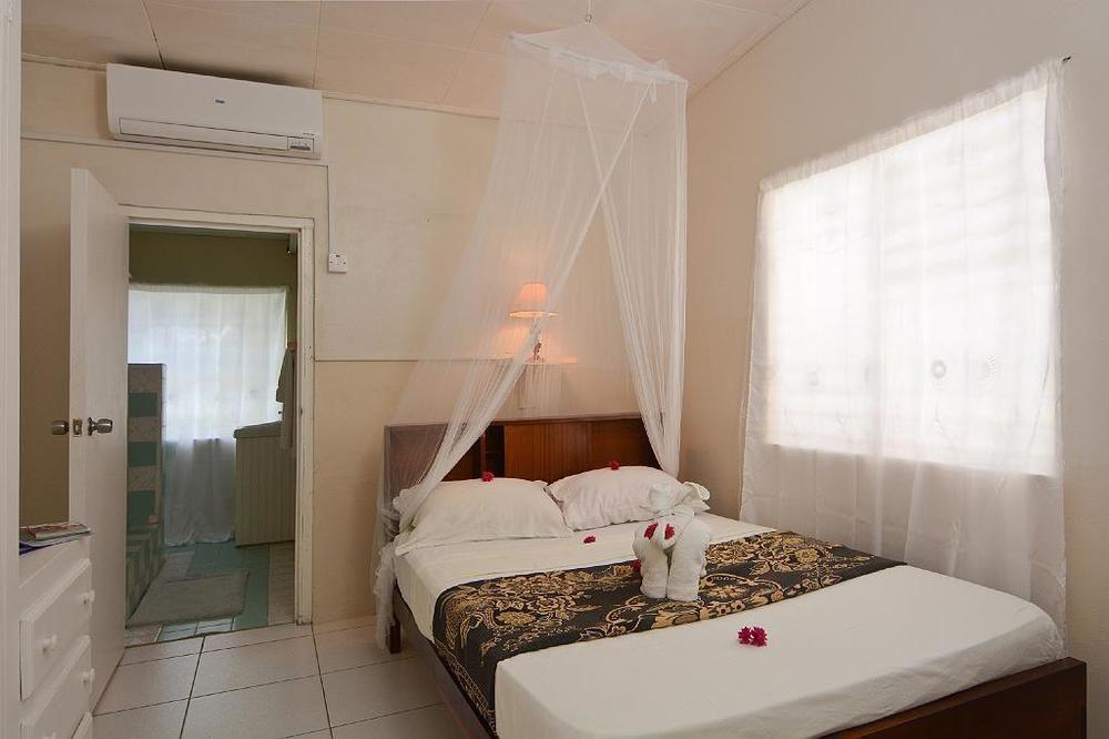 Hotel Keegans Beachside Bequia Island