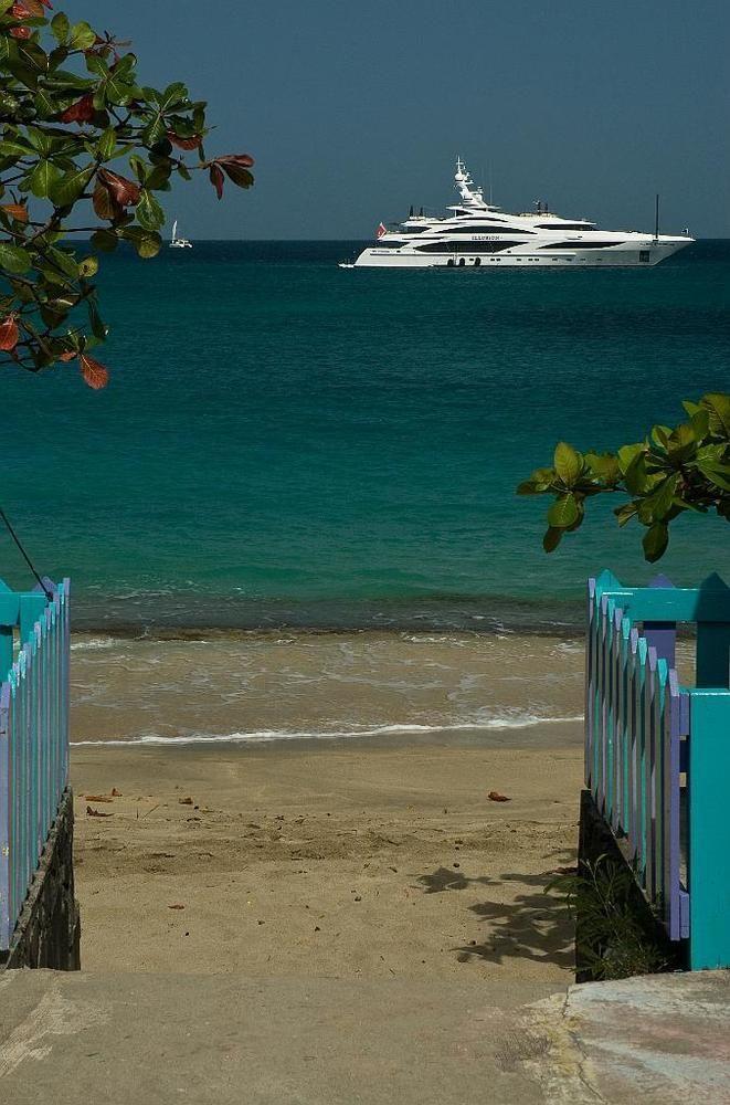 Hotel Keegans Beachside Bequia Island