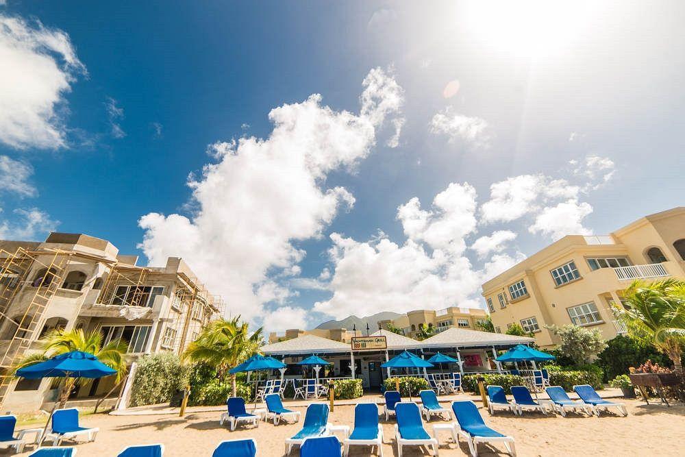 Resort The Hamilton &