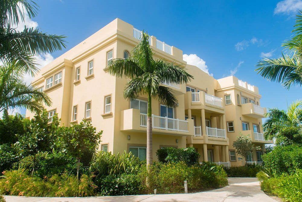 Resort The Hamilton & 4*