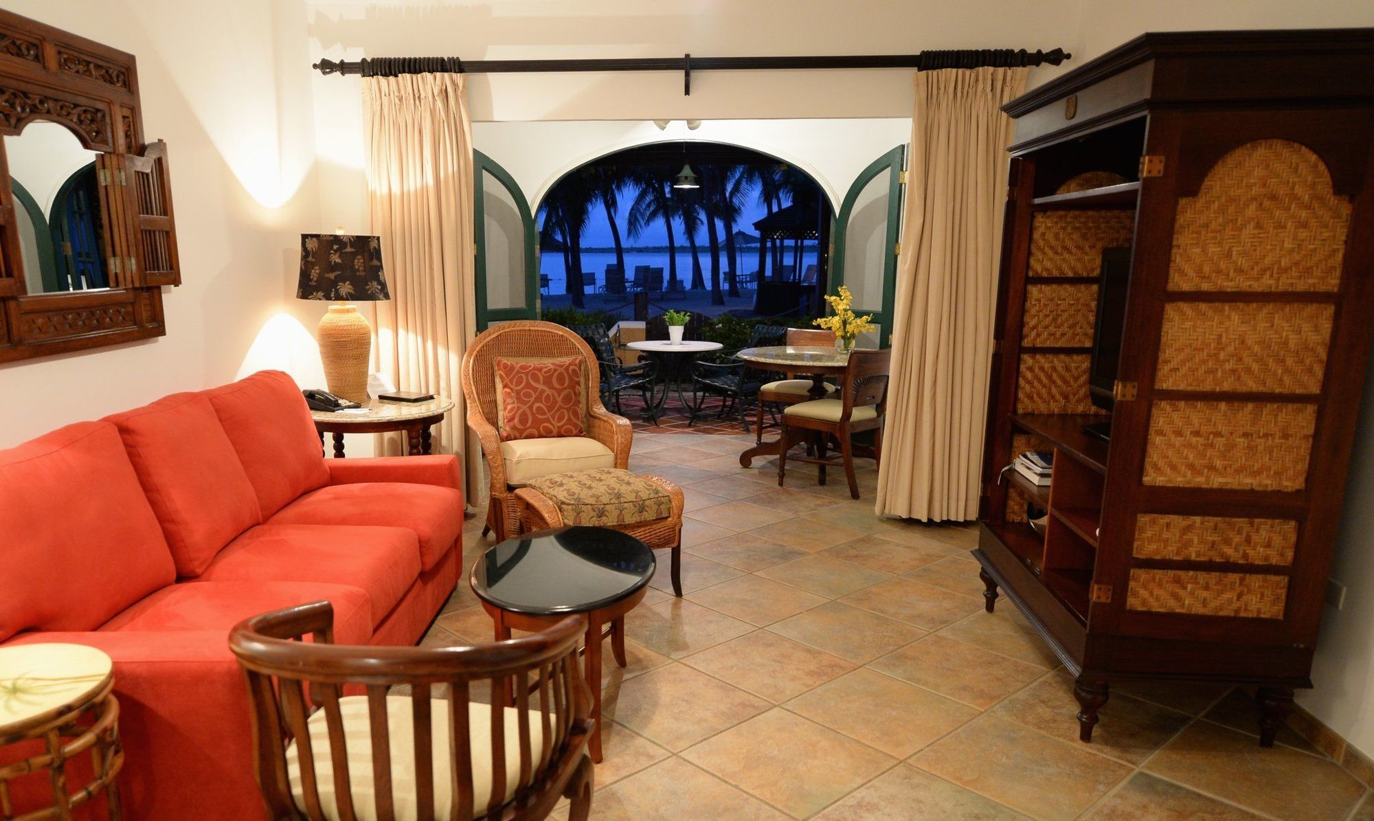 Resort Harbour Village Club