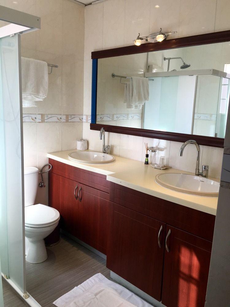Hotel On Vacation Curacao