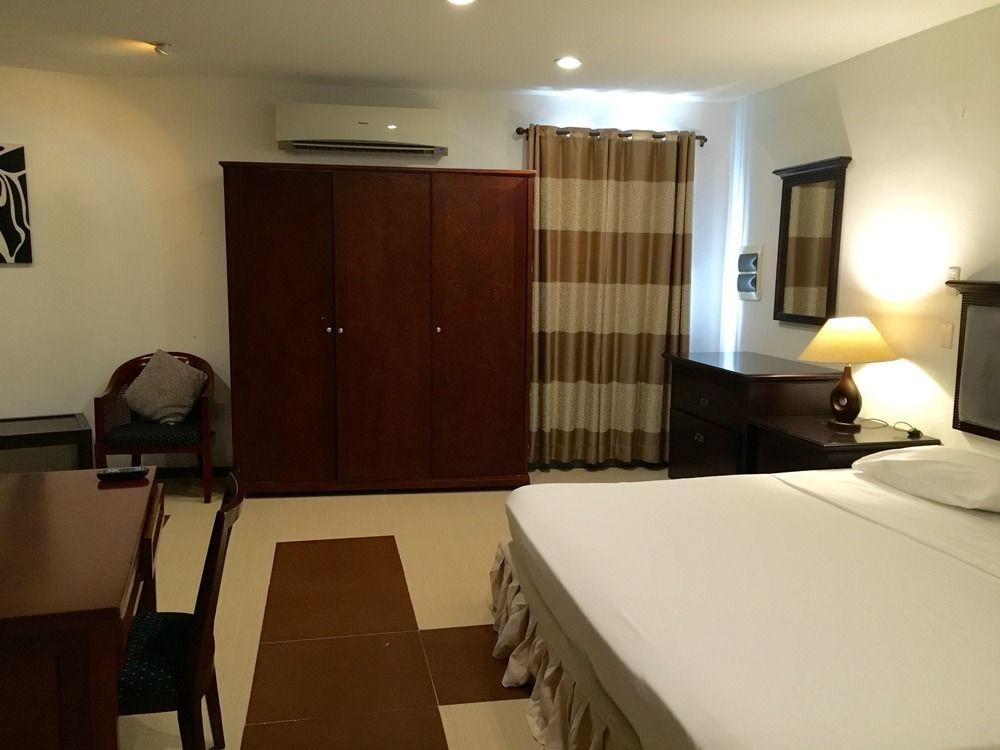 Hotel On Vacation Curacao