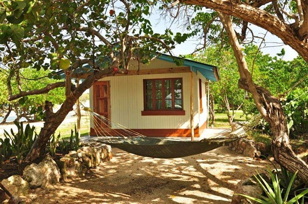 Coral Cove & Spa Hotel 3*