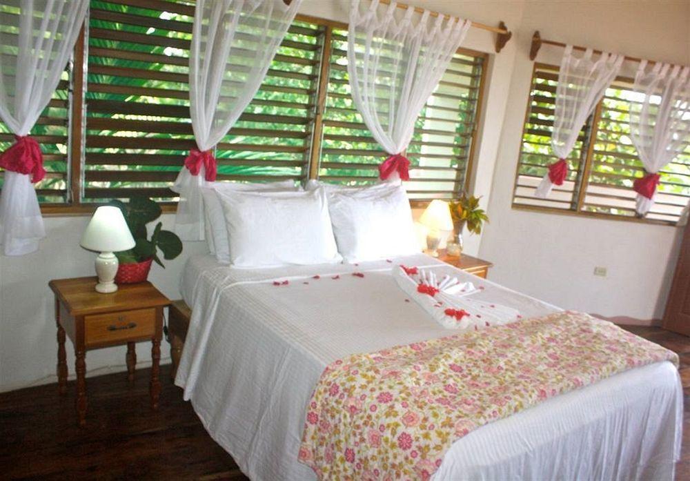 Coral Cove & Spa 3*