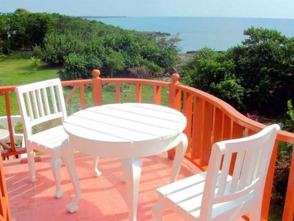 Coral Cove & Spa 3*