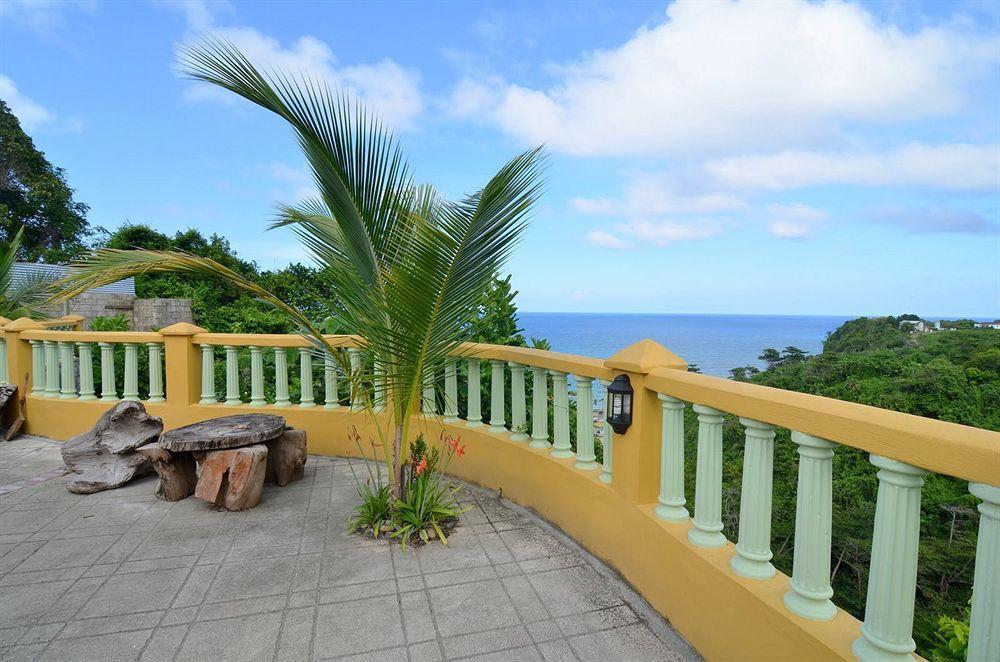 Pimento Lodge *