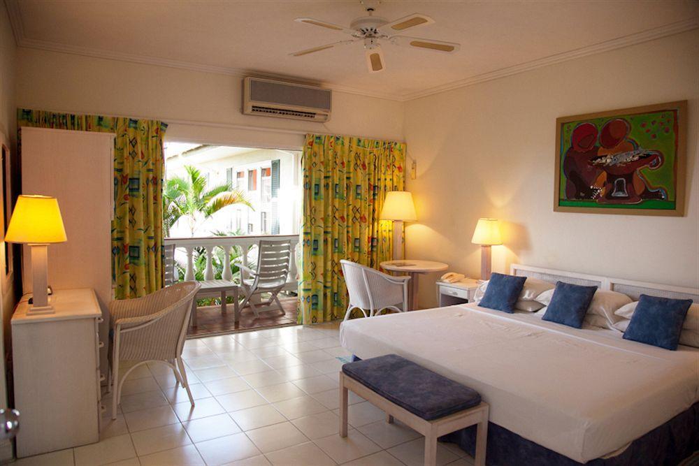 Grand View Hotel 2*