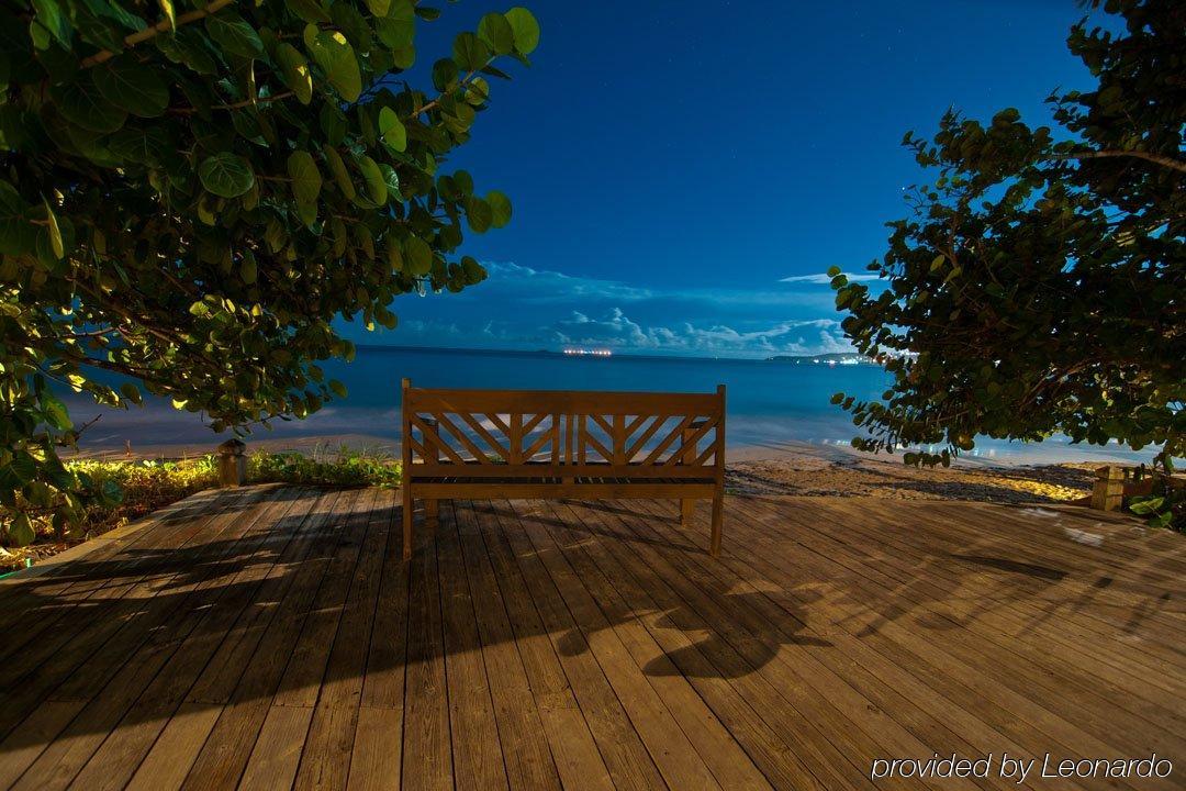 Coconut Club Hotel