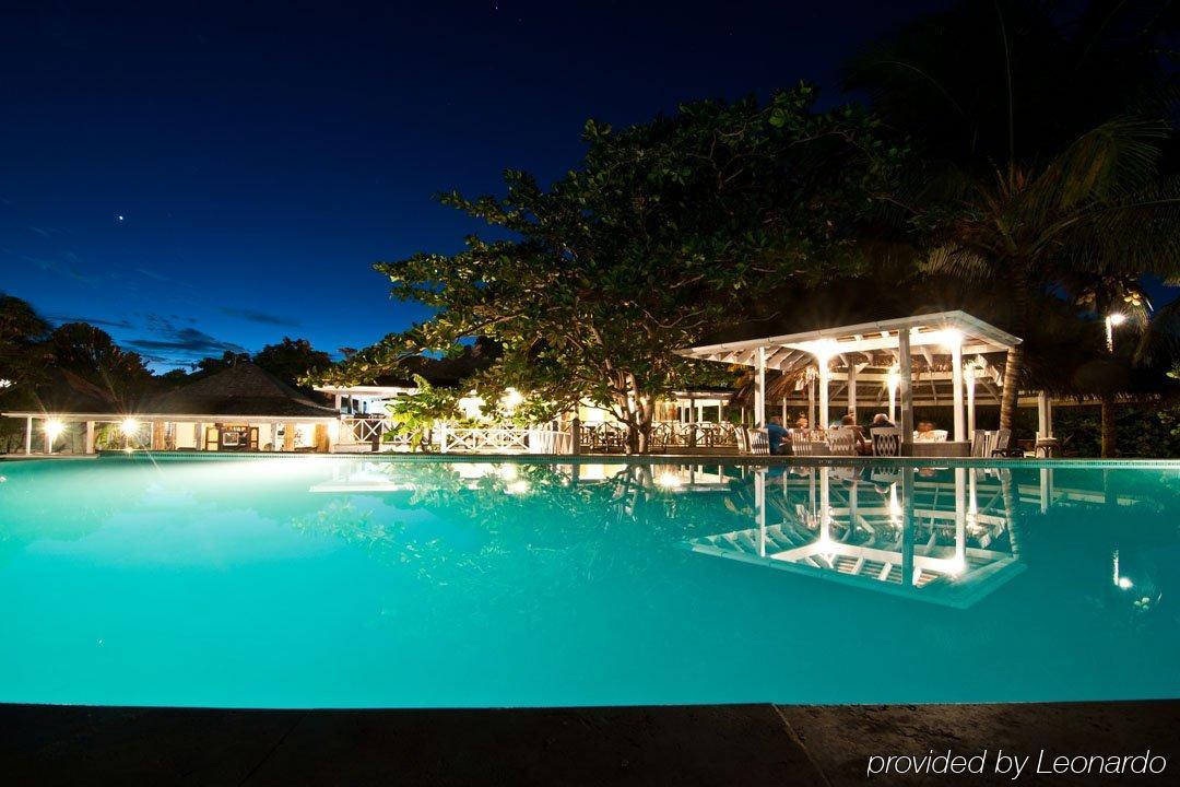 Coconut Club Hotel St. John's