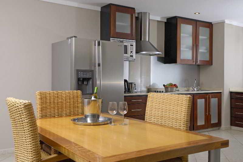 Aparthotel Den Laman 4*