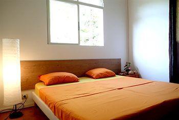 E.Gwada Hostel *