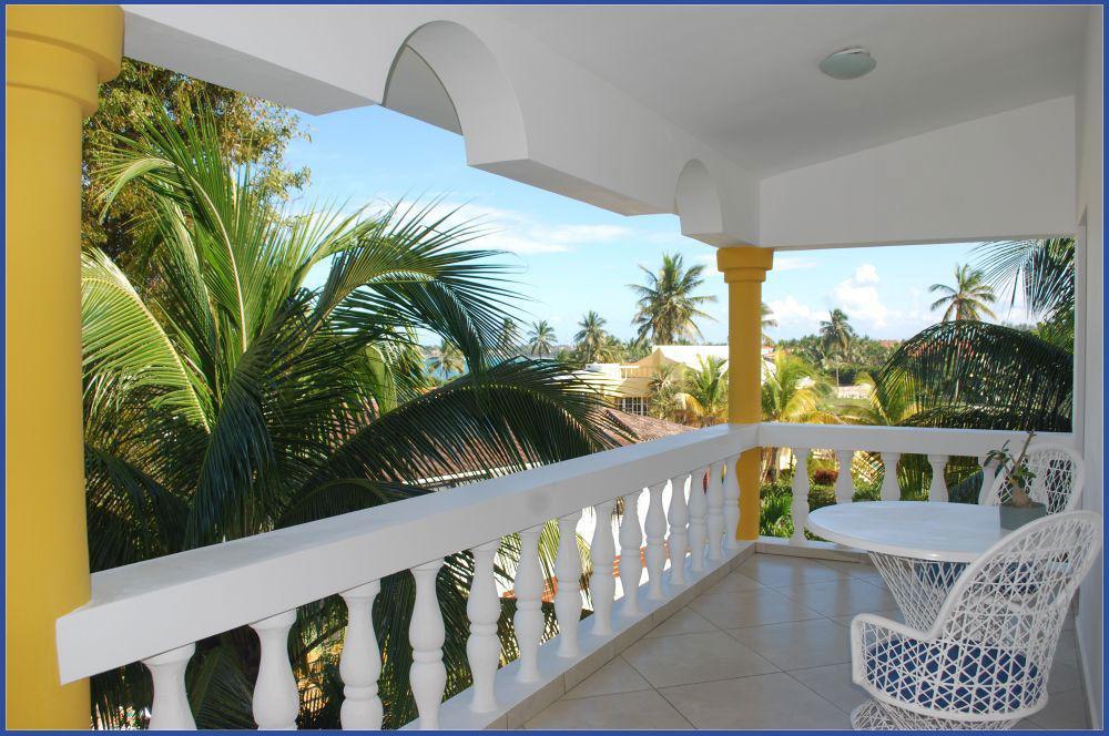 Bahia Aparthotel 3*