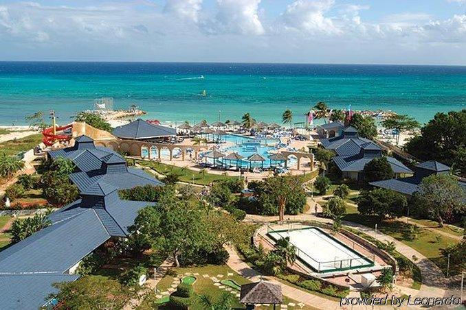 Breezes Trelawny Hotel Trewlany Beach