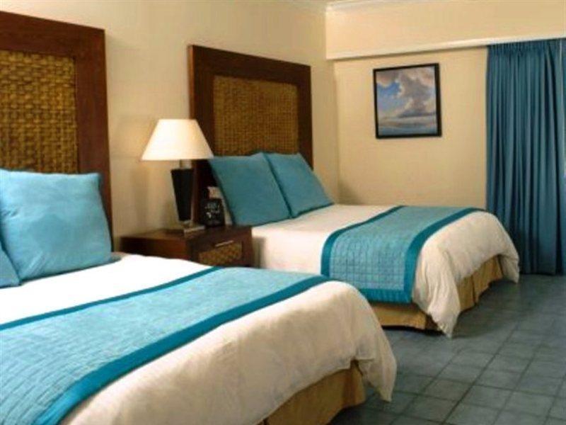 Resort Divi Little Bay 4*