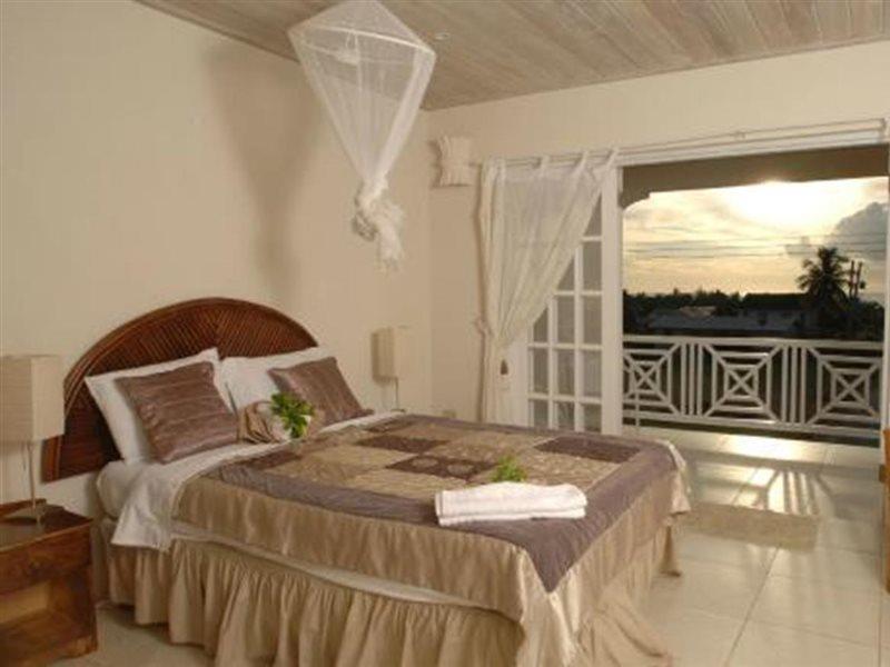 Hotel Heights Barbados