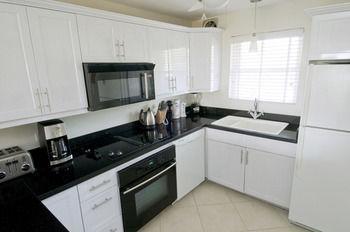 Silver Sands Condominiums West Bay