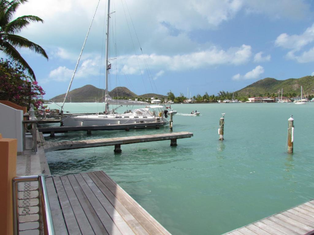 Hbk At 3* Jolly Harbour