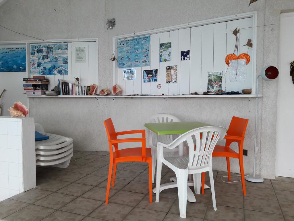 Holiday home Les Petites Fleurs De Poirier