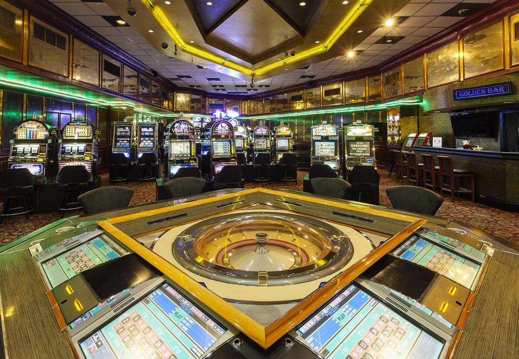 Resort Sonesta Great Bay Beach Resort, Casino & - Adults Only