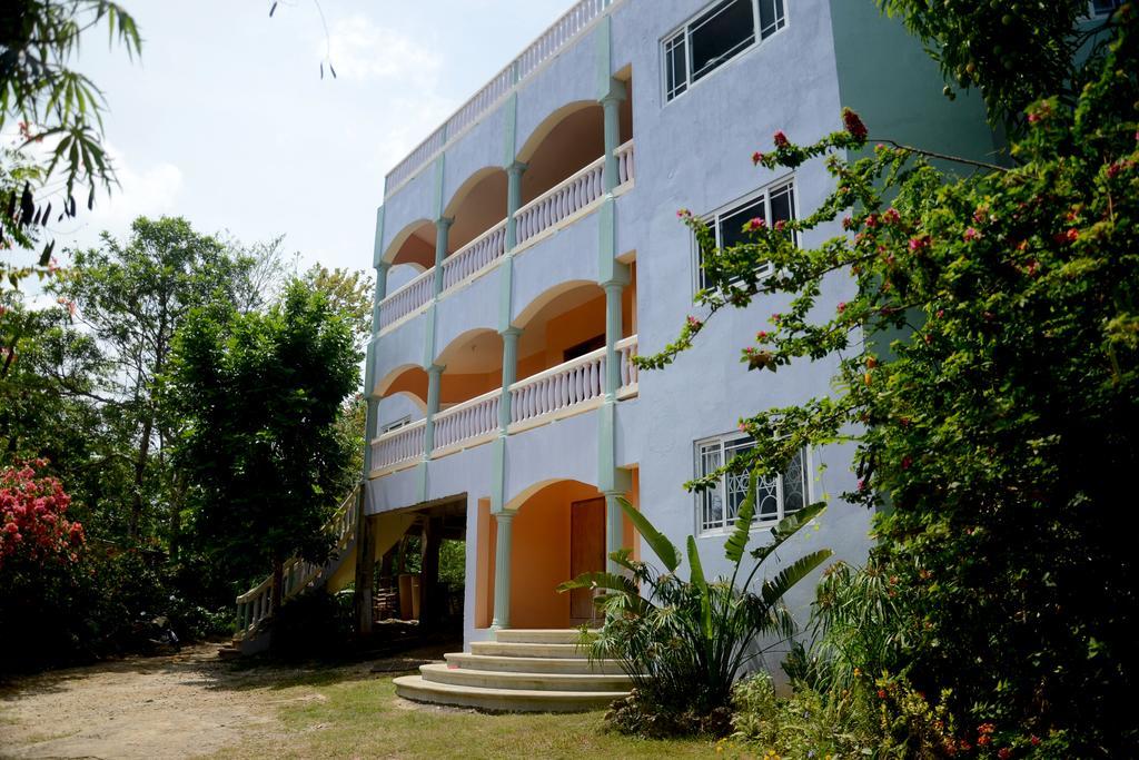 Jah Freedom Negril