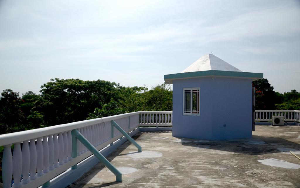 Jah Freedom Negril