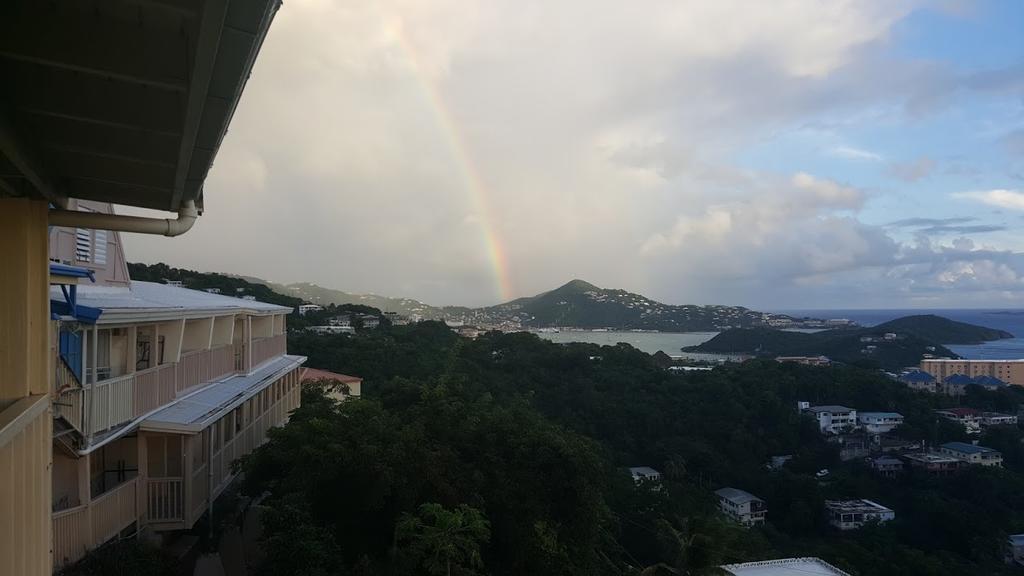 Sunset Gardens Contant (Saint Thomas)