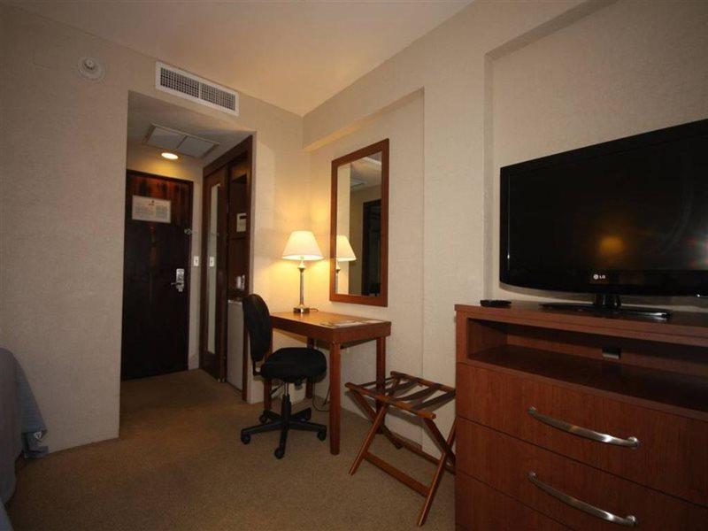 Hotel Quality El Portal 3*