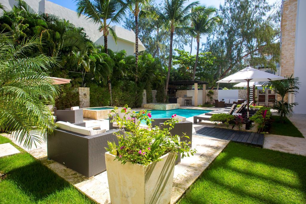 Chateau Del Mar Ocean Hotel