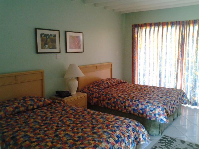 Sunset Shores 3*