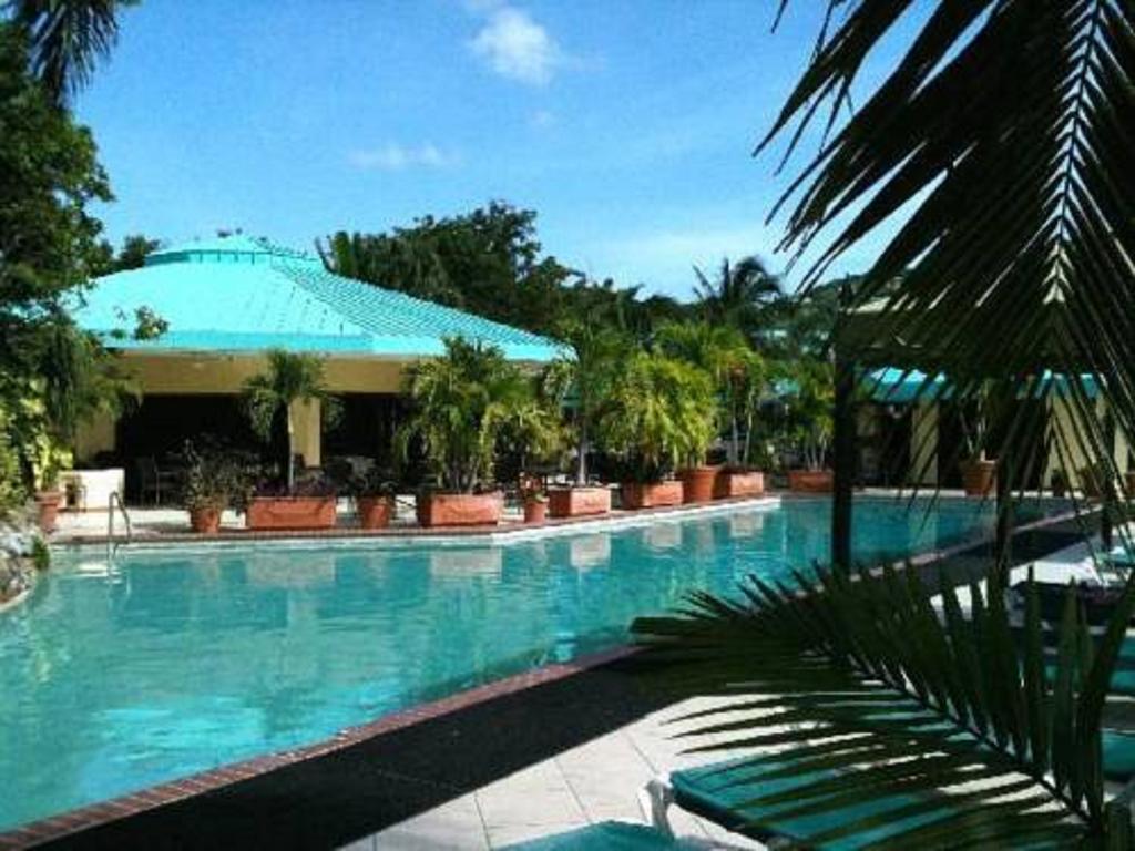 Flamboyan On The Bay & Aparthotel