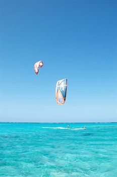 Compass Point Dive Hotel 3*