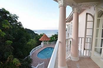 Tropical Lagoon Resort