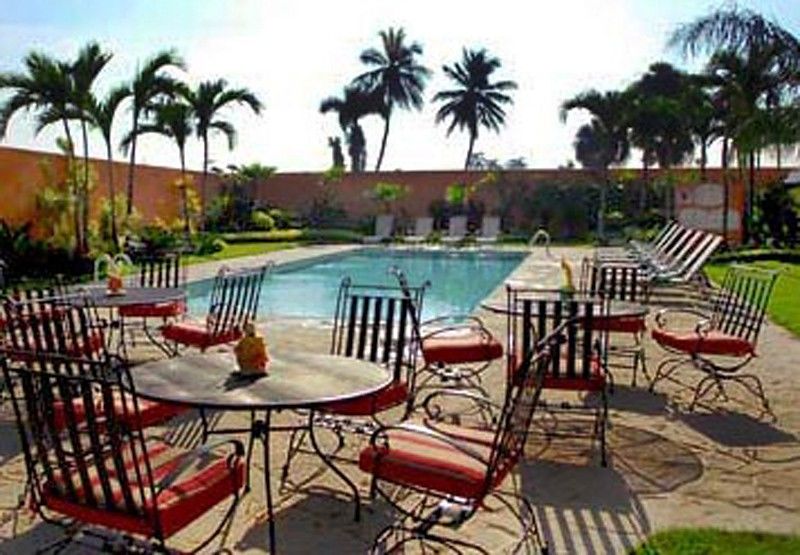 Hodelpa Garden Court Hotel 4*
