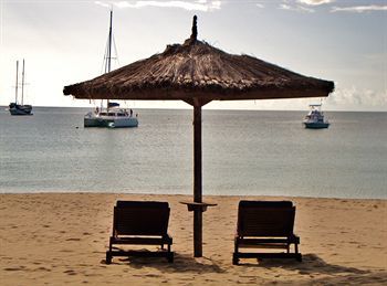 Tamarind & Yacht Club Hotel