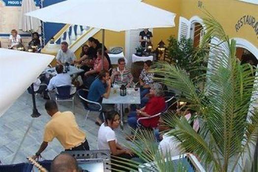 Academy Curacao 3*
