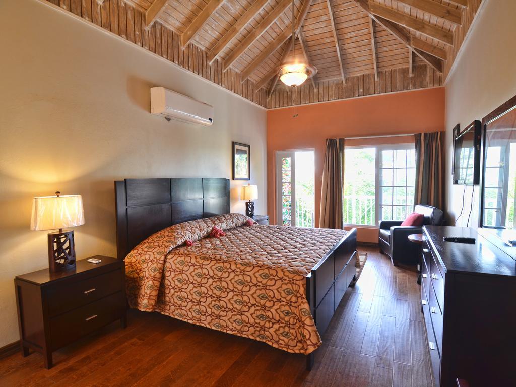 Tropical Lagoon Resort 3*