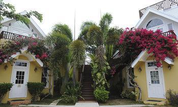Shangri-La Boutique Bed & Breakfast