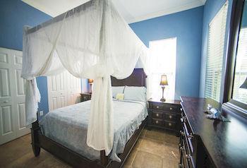 Shangri-La Boutique Bed & Breakfast