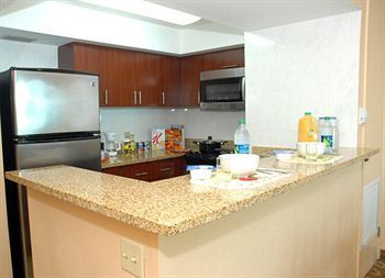 Mare St. Clair Hotel 3*
